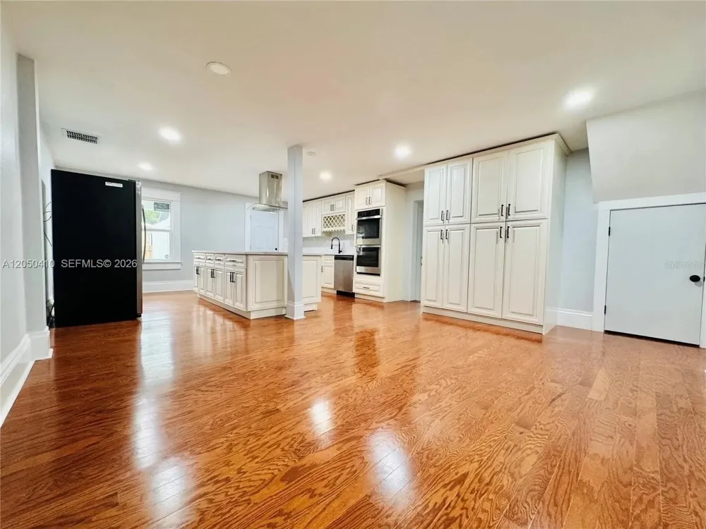 1017 E 19 AVE #0 Tampa, FL 33605