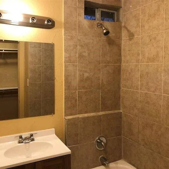 626 W 7th Street Freeport, TX 77541