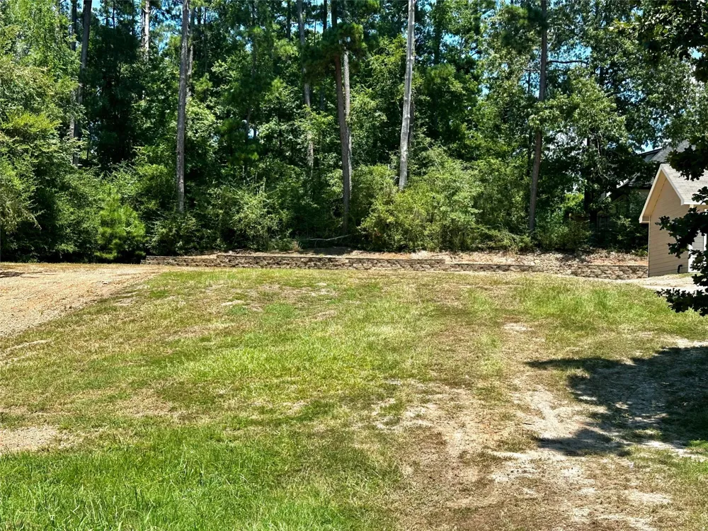 497 Valleyview Drive Onalaska, TX 77360