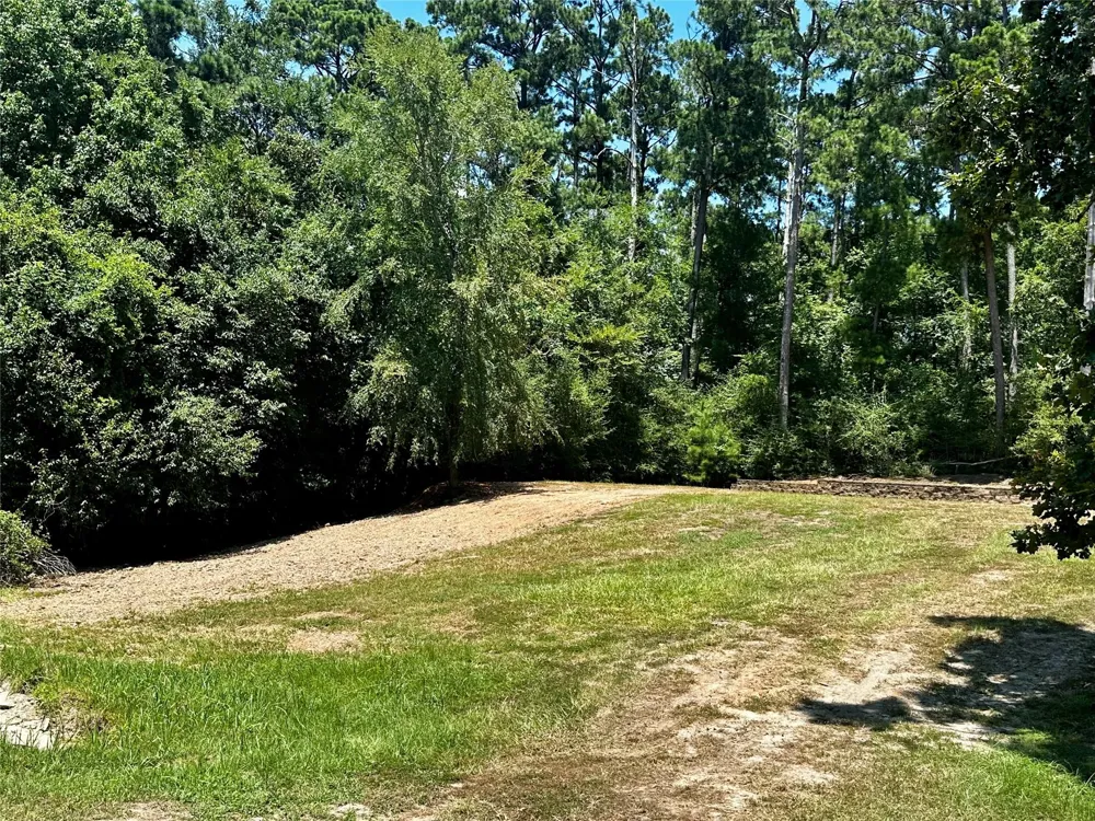 497 Valleyview Drive Onalaska, TX 77360