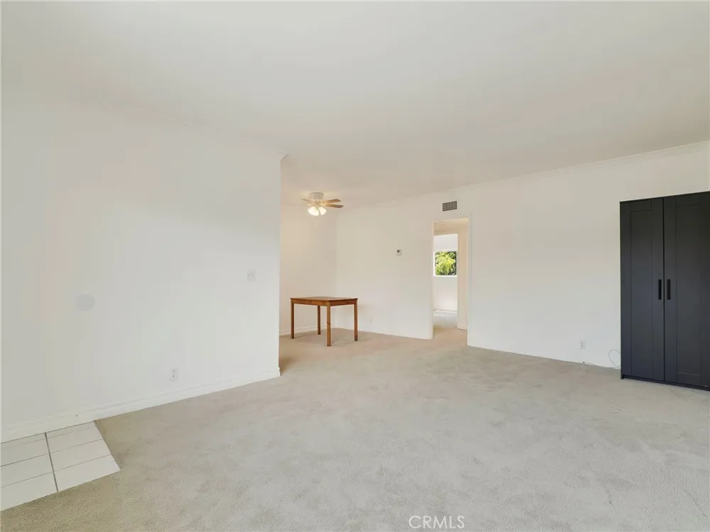 525 S Shelton Street #205 Burbank, CA 91506