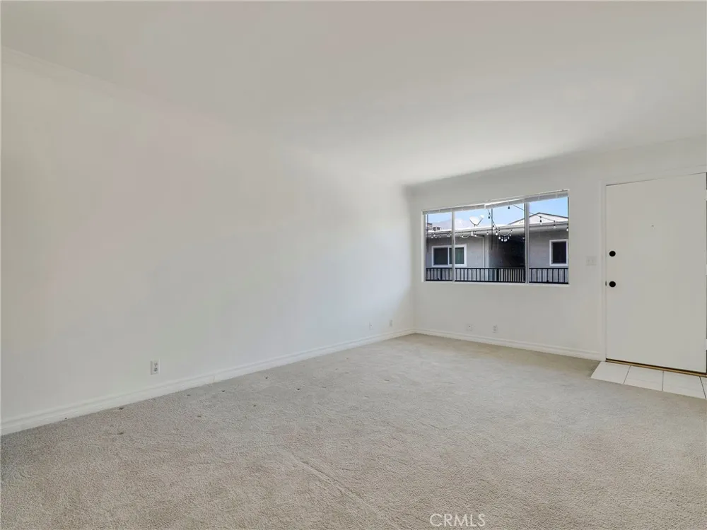 525 S Shelton Street #205 Burbank, CA 91506
