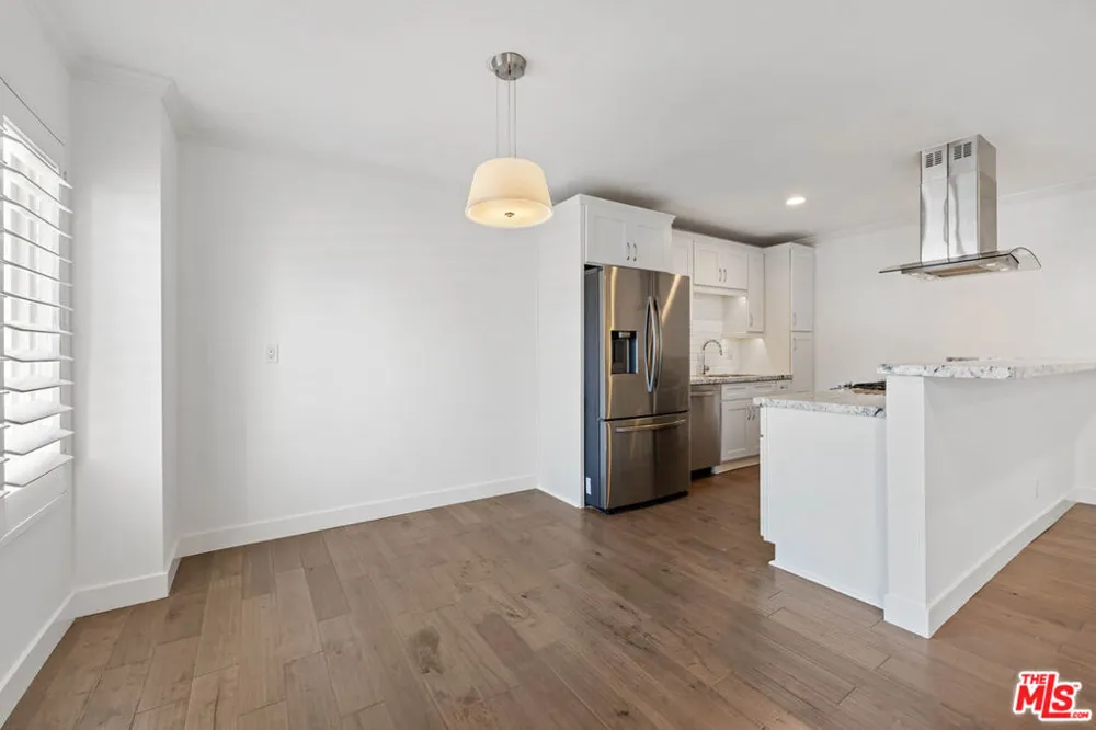933 11th Street #21 Santa Monica, CA 90403