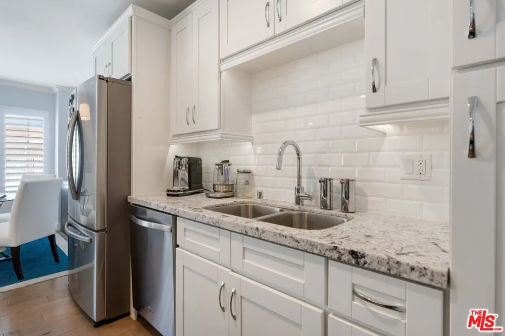 933 11th Street #21 Santa Monica, CA 90403