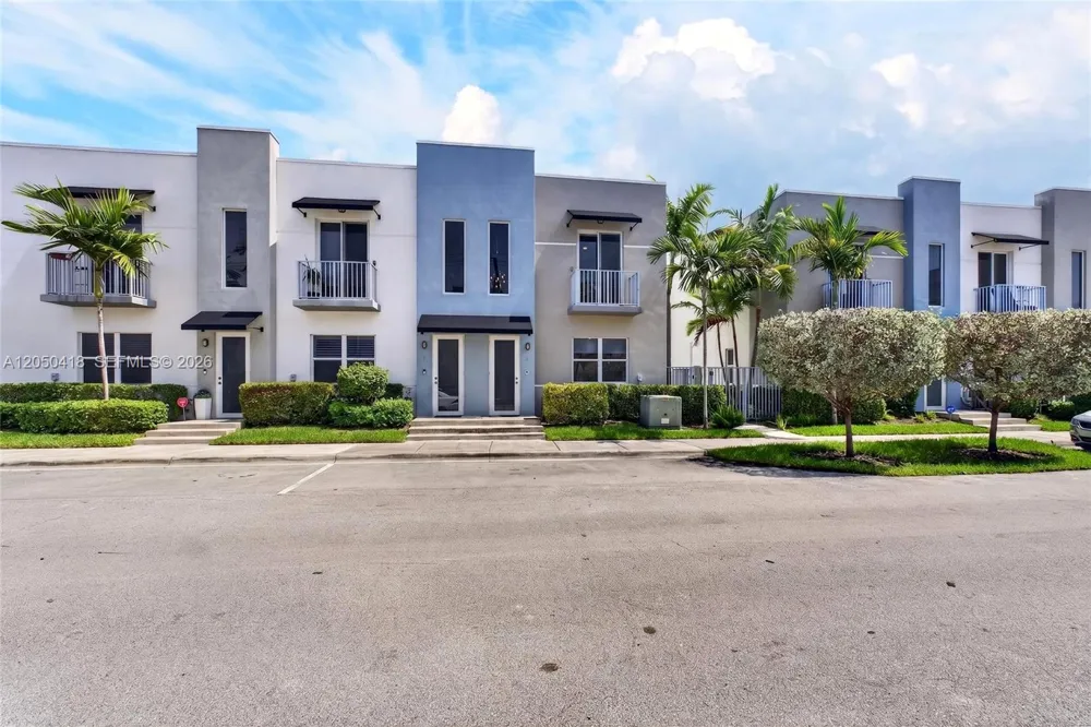 405 NE 35th Ct #5 Oakland Park, FL 33334