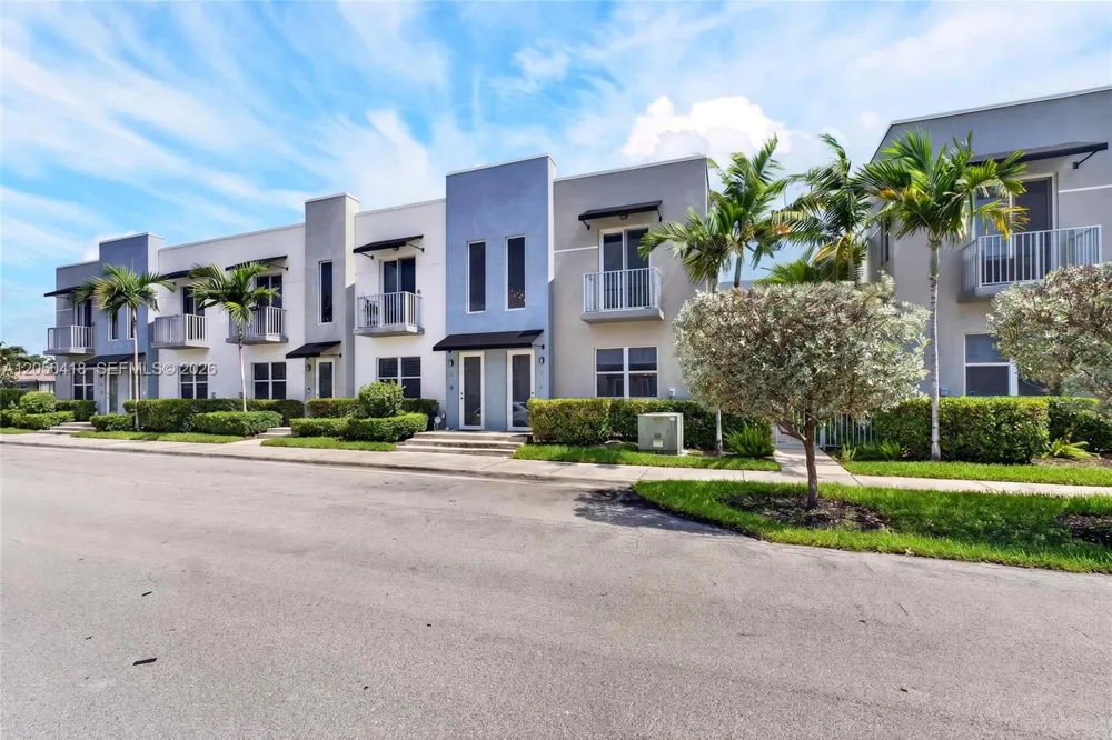 405 NE 35th Ct #5 Oakland Park, FL 33334