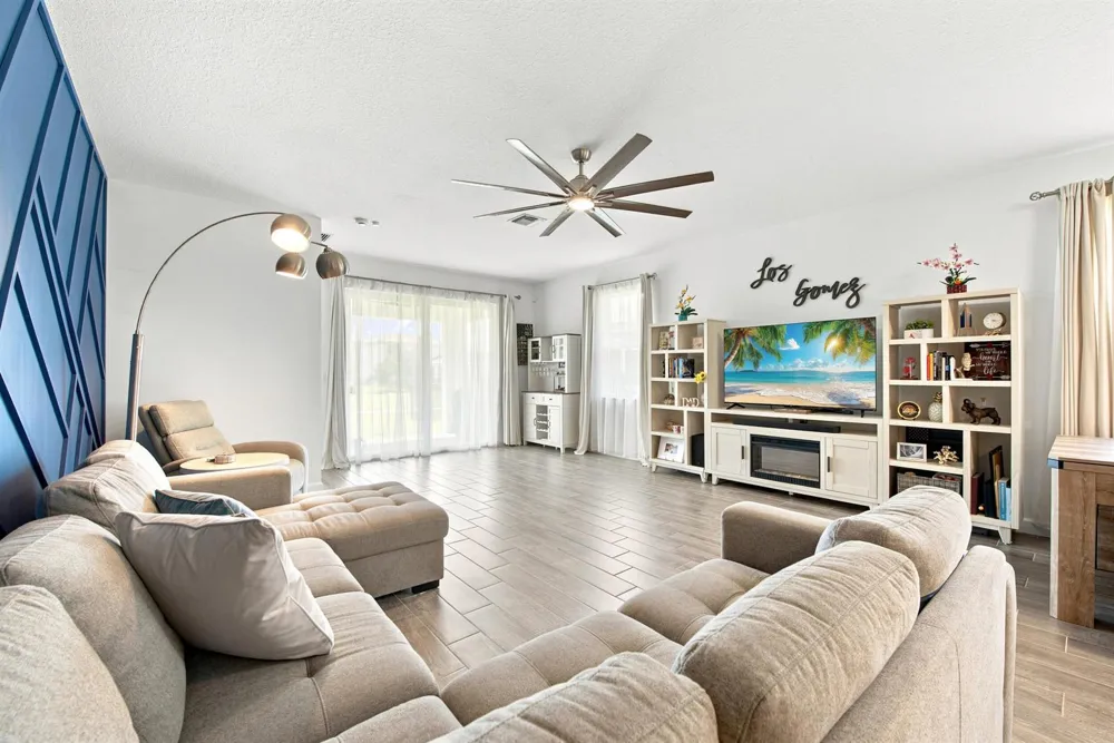 1397 Haywagon Trail Loxahatchee, FL 33470