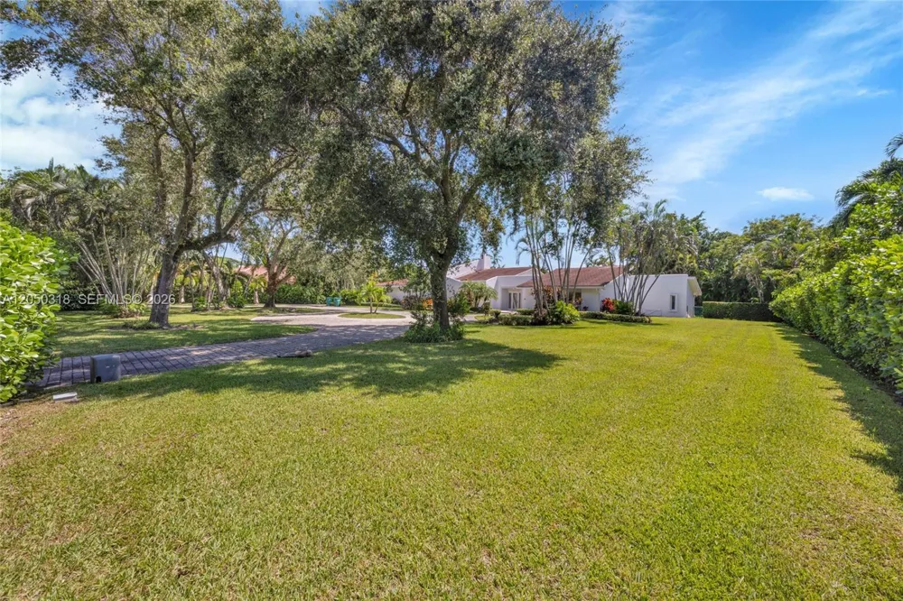 8303 Old Cutler Rd Coral Gables, FL 33143