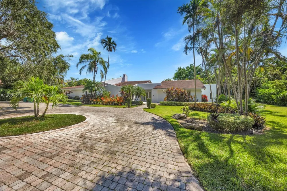 8303 Old Cutler Rd Coral Gables, FL 33143