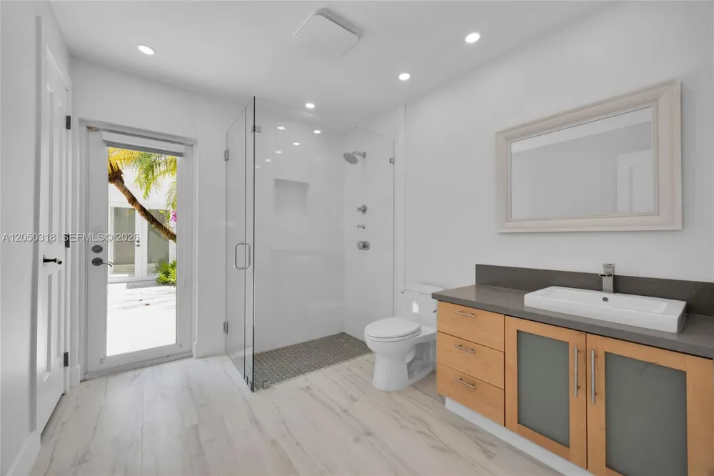 8303 Old Cutler Rd Coral Gables, FL 33143