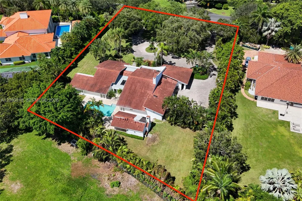8303 Old Cutler Rd Coral Gables, FL 33143