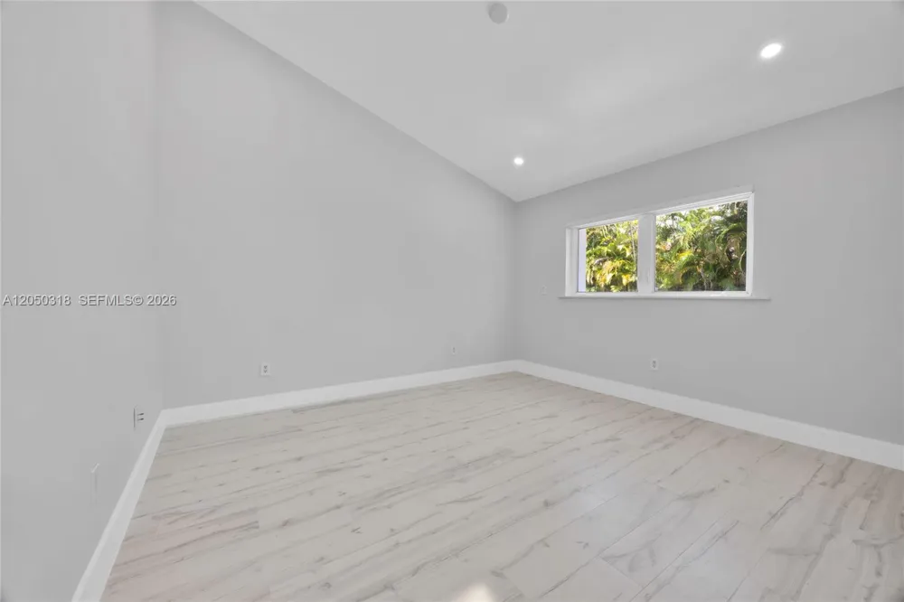 8303 Old Cutler Rd Coral Gables, FL 33143