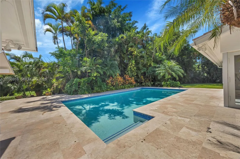 8303 Old Cutler Rd Coral Gables, FL 33143