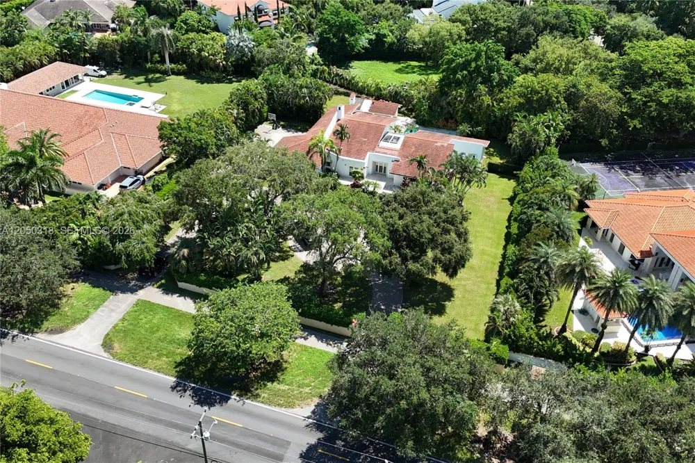 8303 Old Cutler Rd Coral Gables, FL 33143