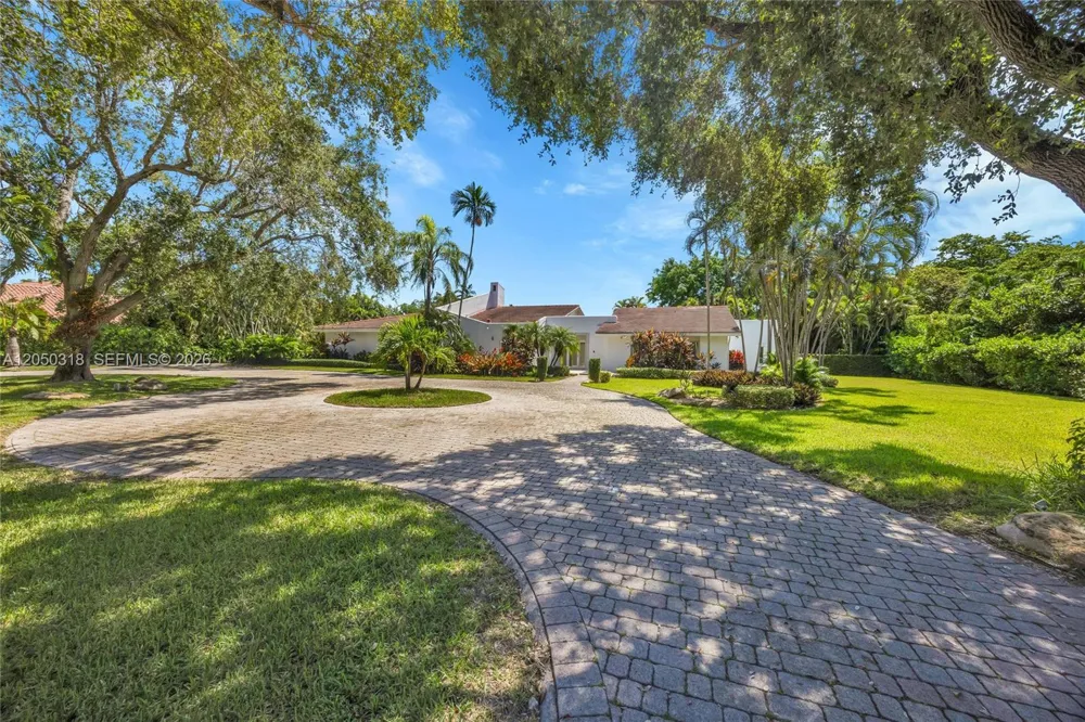 8303 Old Cutler Rd Coral Gables, FL 33143