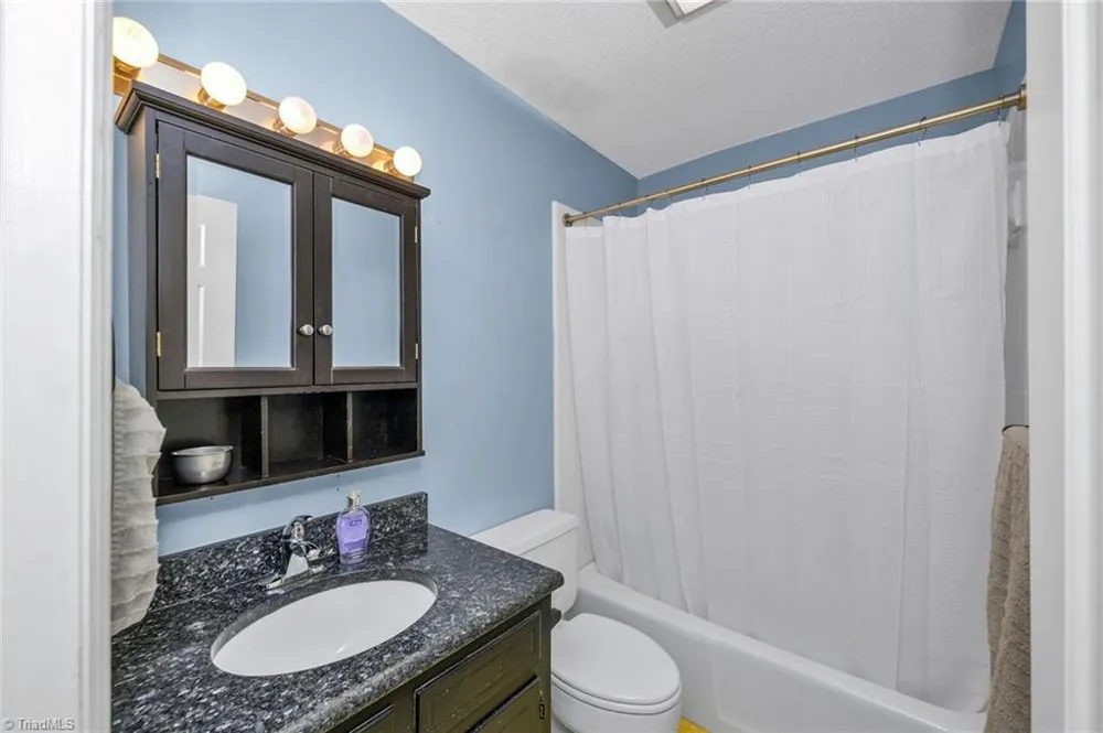 208 Raven Green Street Wilkesboro, NC 28697