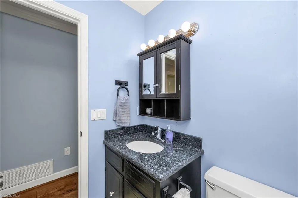 208 Raven Green Street Wilkesboro, NC 28697