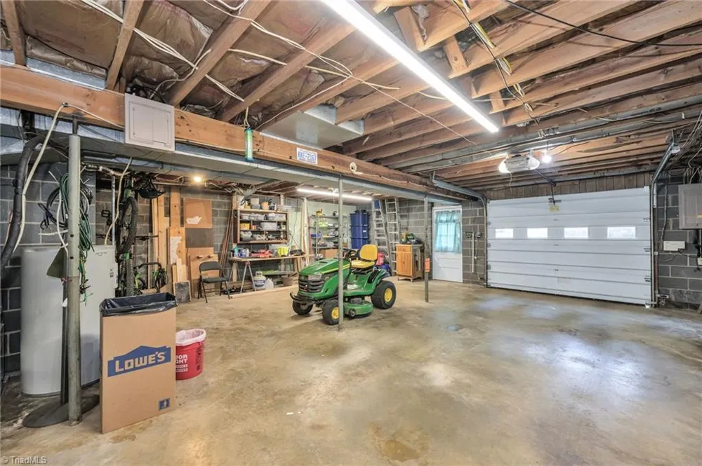 208 Raven Green Street Wilkesboro, NC 28697