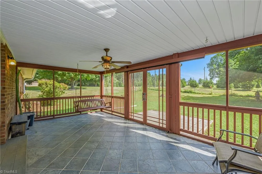 208 Raven Green Street Wilkesboro, NC 28697