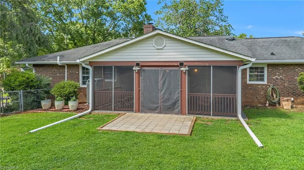 208 Raven Green Street Wilkesboro, NC 28697