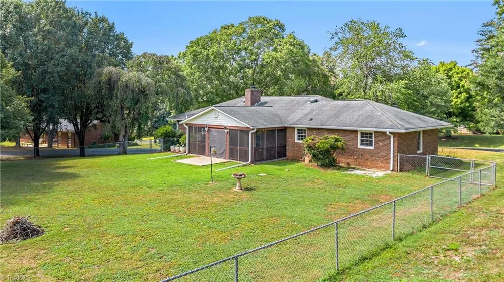 208 Raven Green Street Wilkesboro, NC 28697