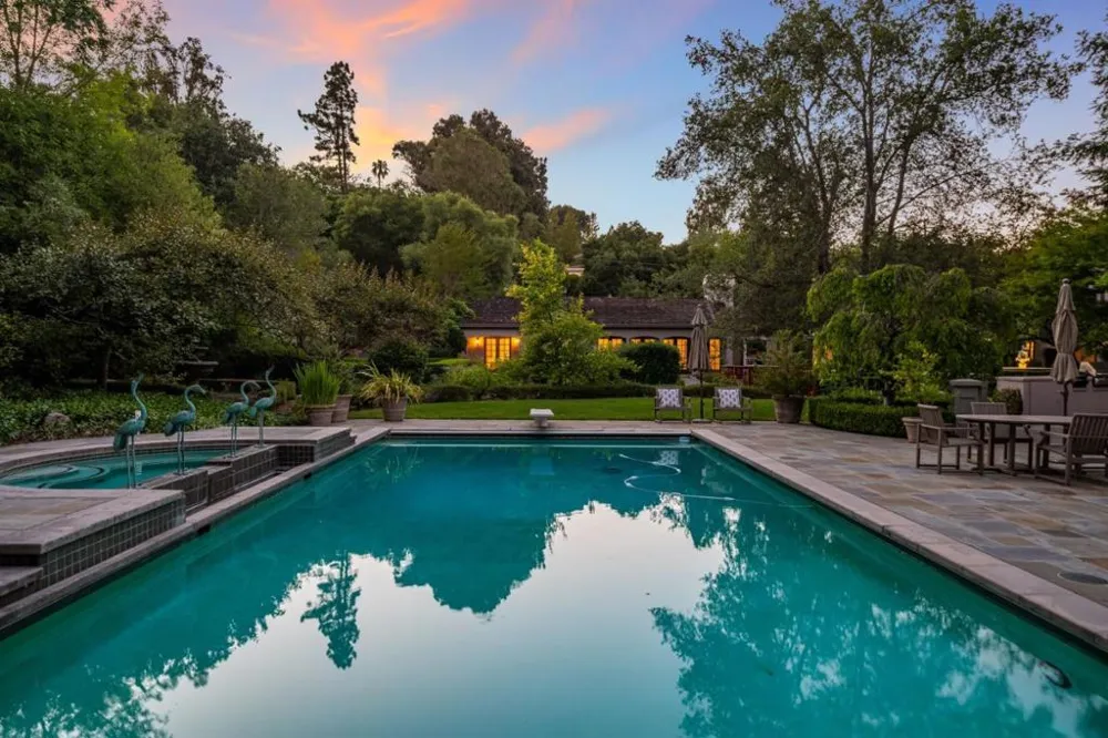 24970 Okeefe Lane Los Altos Hills, CA 94022