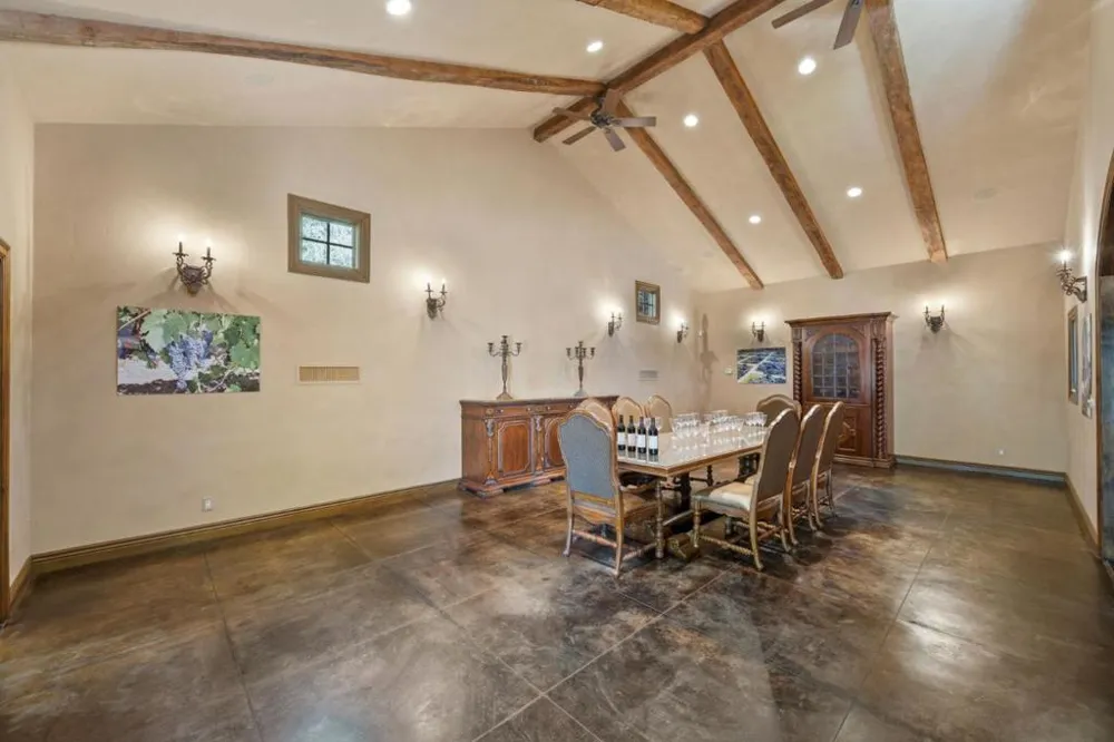 24970 Okeefe Lane Los Altos Hills, CA 94022