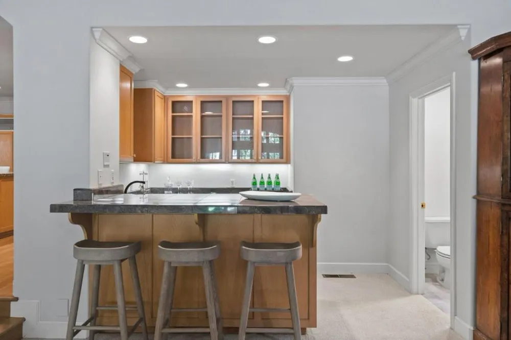 24970 Okeefe Lane Los Altos Hills, CA 94022