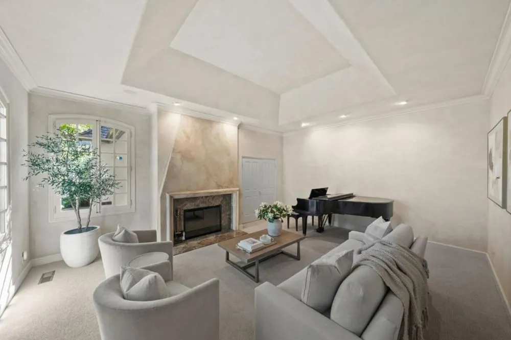 24970 Okeefe Lane Los Altos Hills, CA 94022