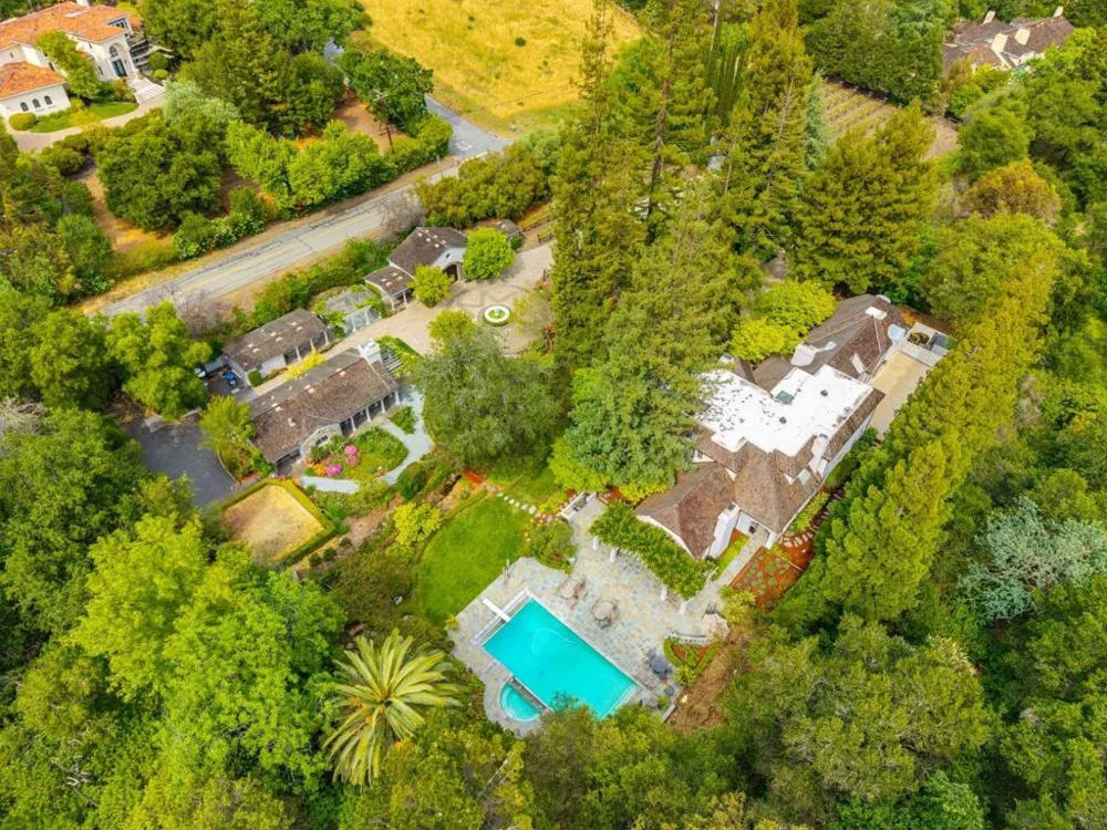 24970 Okeefe Lane Los Altos Hills, CA 94022