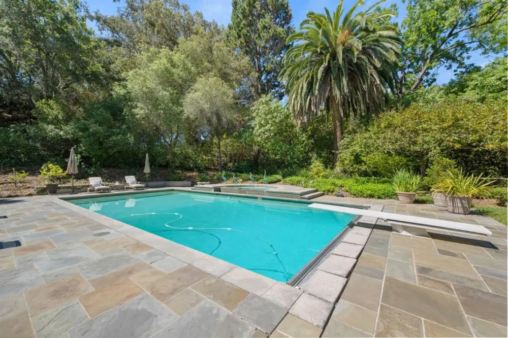 24970 Okeefe Lane Los Altos Hills, CA 94022