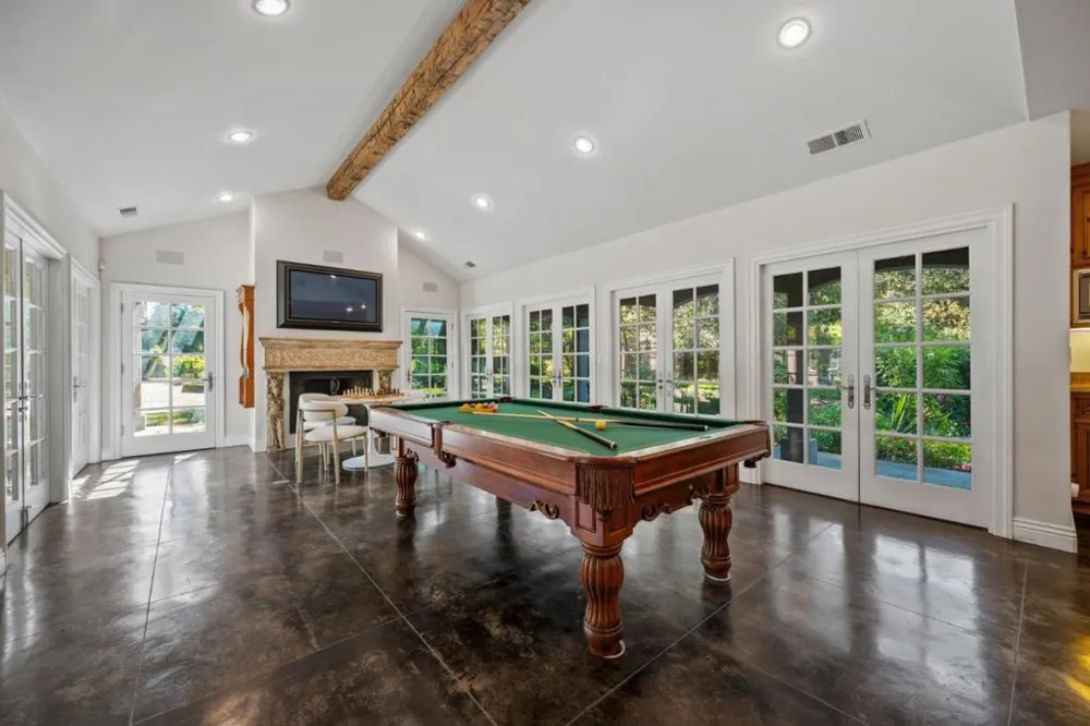 24970 Okeefe Lane Los Altos Hills, CA 94022
