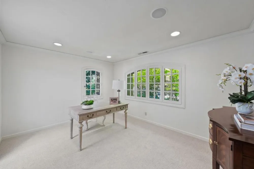 24970 Okeefe Lane Los Altos Hills, CA 94022