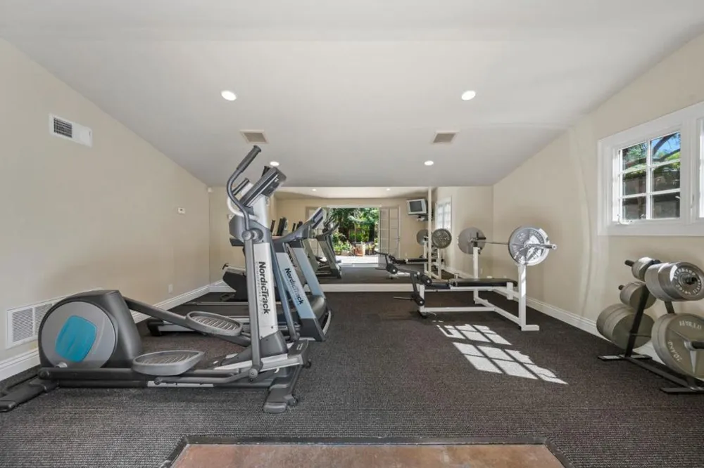 24970 Okeefe Lane Los Altos Hills, CA 94022