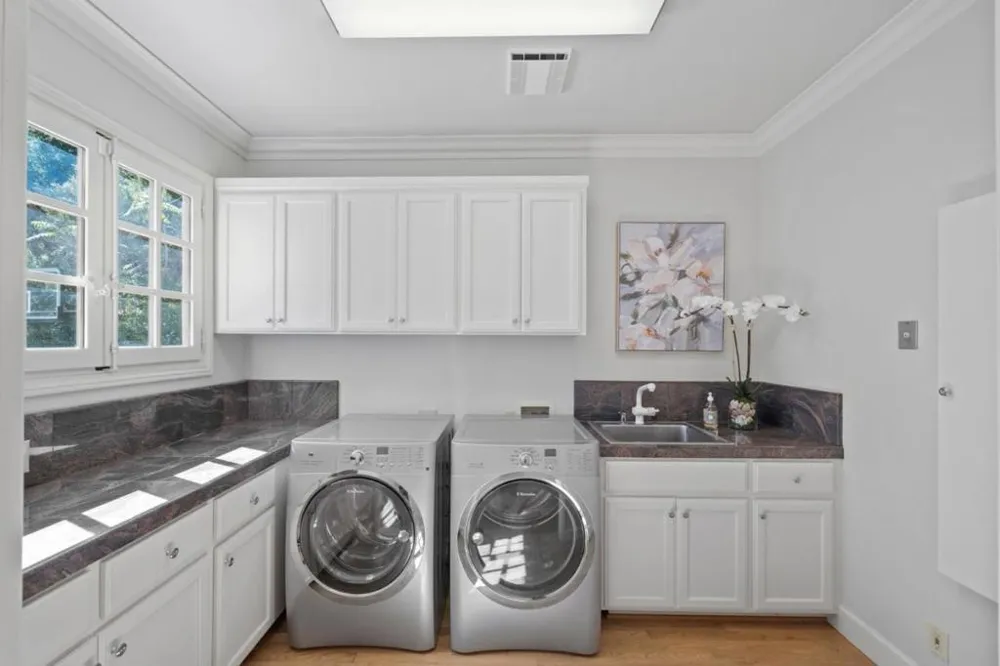 24970 Okeefe Lane Los Altos Hills, CA 94022