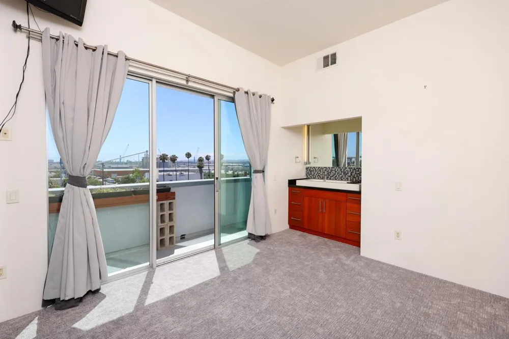 1716 National San Diego, CA 92113