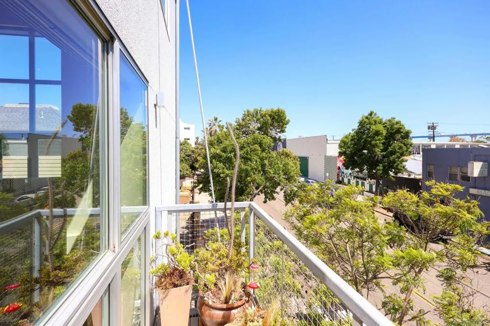 1716 National San Diego, CA 92113