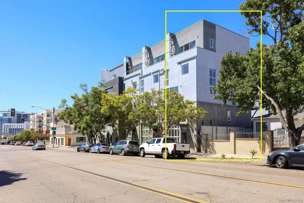 1716 National San Diego, CA 92113