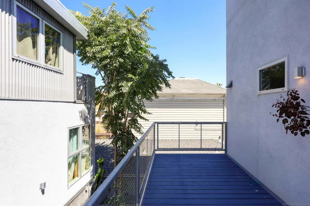 1716 National San Diego, CA 92113