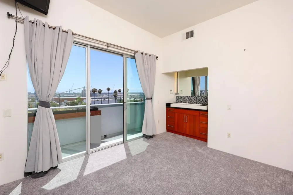 1716 National San Diego, CA 92113