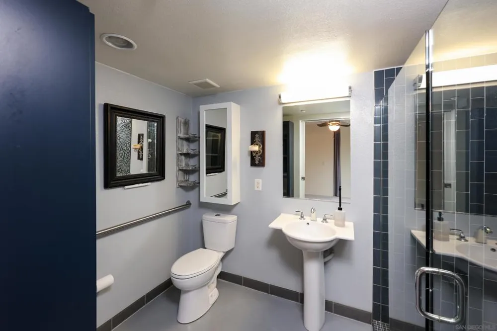 1716 National San Diego, CA 92113