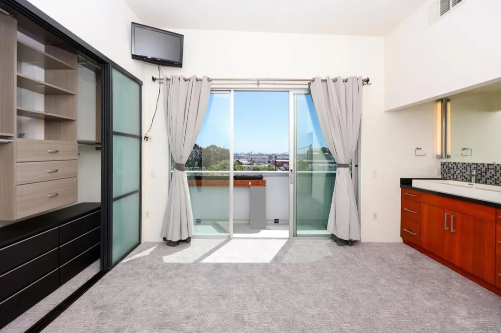 1716 National San Diego, CA 92113