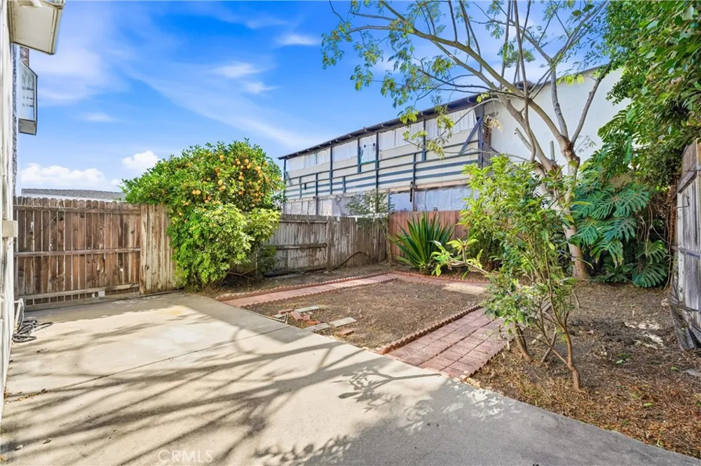 3209 S Pacific Avenue San Pedro, CA 90731