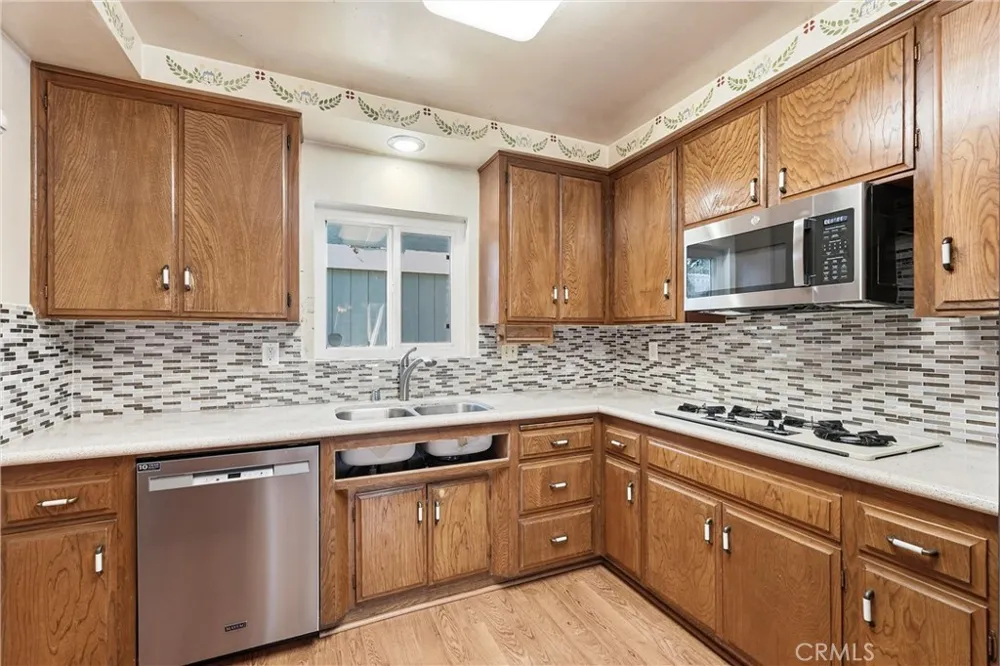 3209 S Pacific Avenue San Pedro, CA 90731