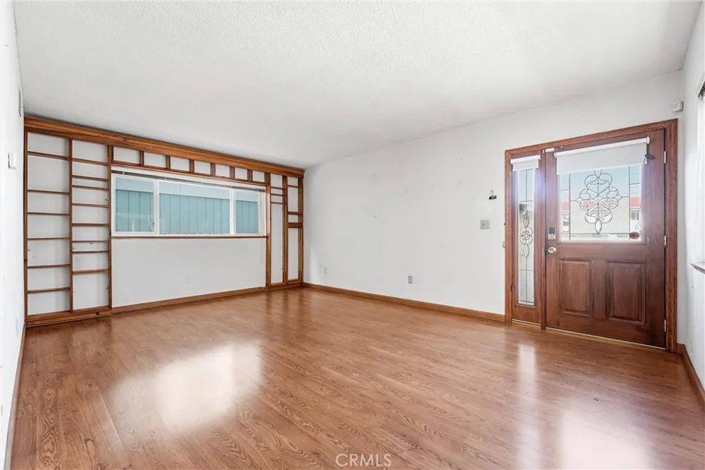 3209 S Pacific Avenue San Pedro, CA 90731