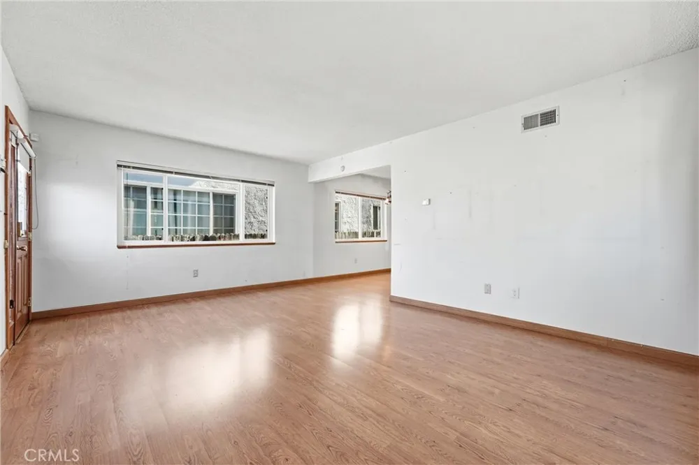 3209 S Pacific Avenue San Pedro, CA 90731