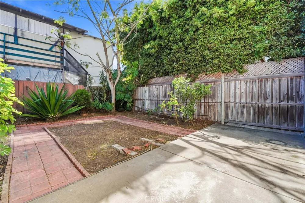 3209 S Pacific Avenue San Pedro, CA 90731