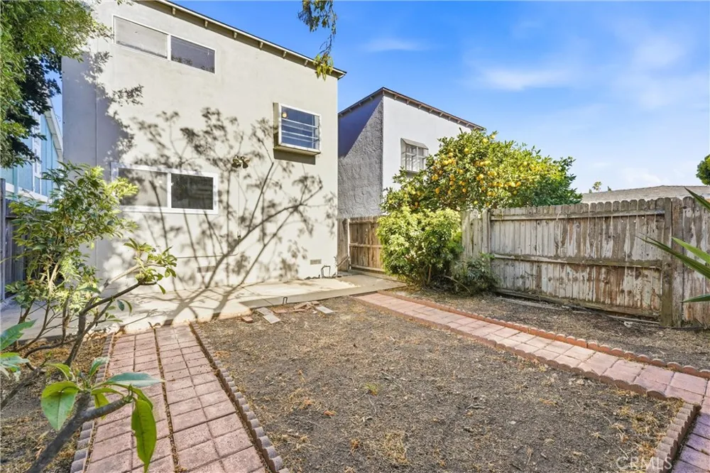 3209 S Pacific Avenue San Pedro, CA 90731