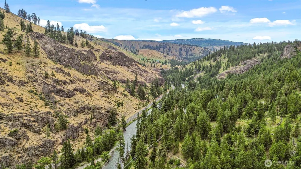 170 Deer Cove Lane Naches, WA 98937