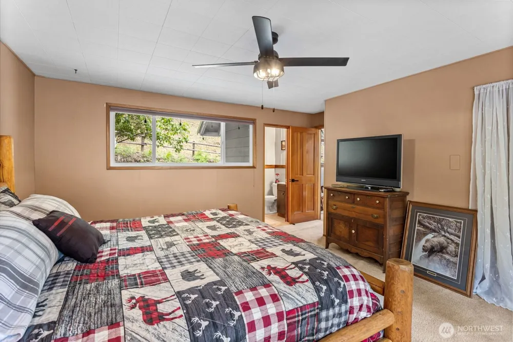 170 Deer Cove Lane Naches, WA 98937